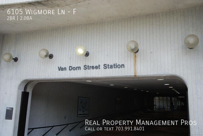 Building Photo - 6105 Wigmore Ln