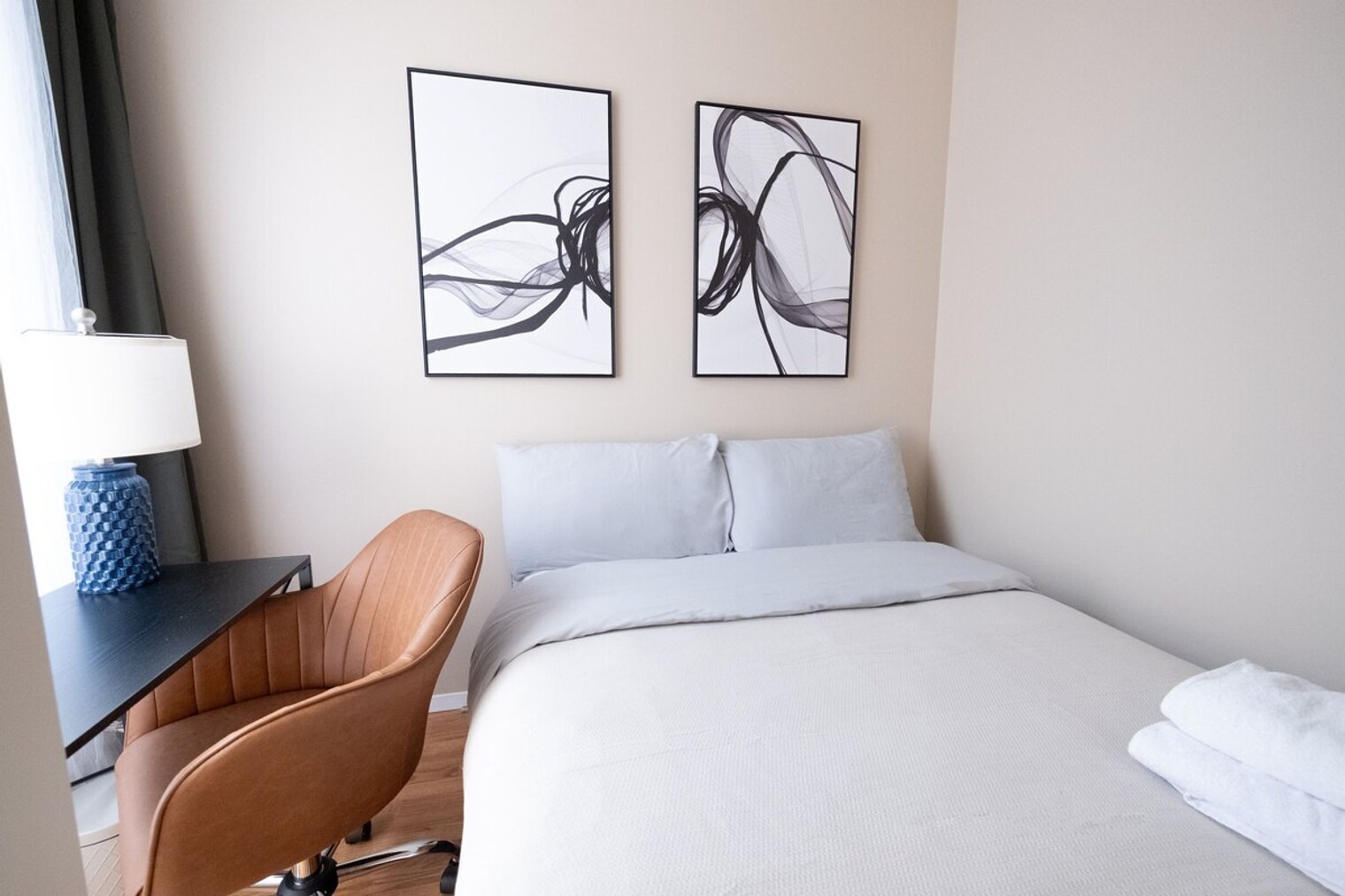 Building Photo - 245 W 113th St