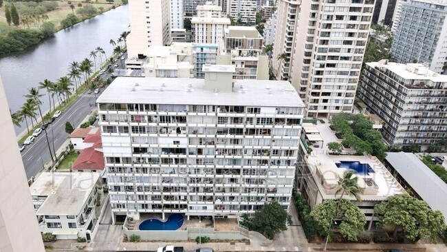 Building Photo - 445 Kaiolu St