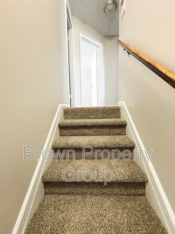 Building Photo - 414 Cumbrian Ct