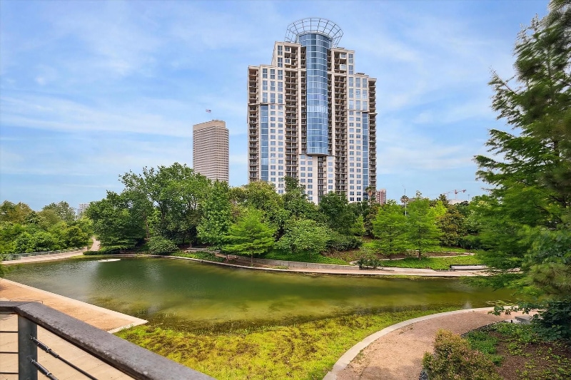 Building Photo - 3333 Allen Pkwy