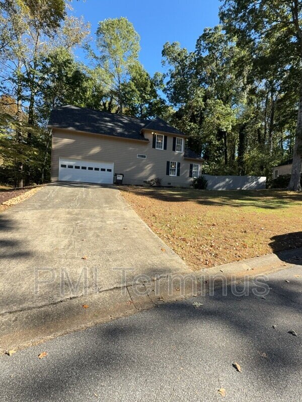 Building Photo - 4756 Forest Glen Ct NE