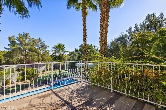 Building Photo - 9301 St James Cir