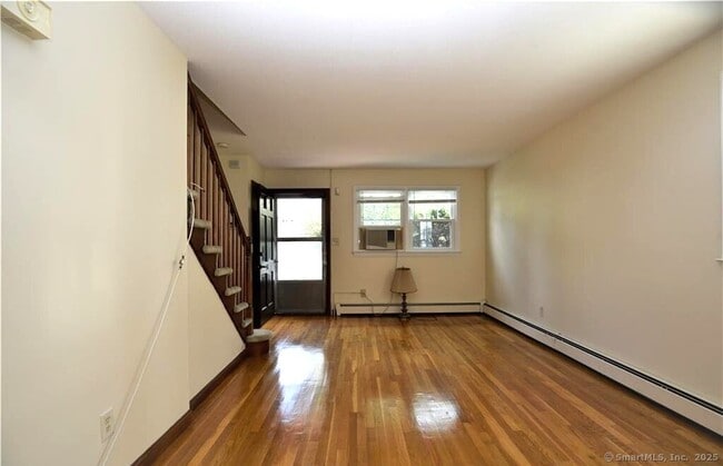 Building Photo - 54 Mozart St