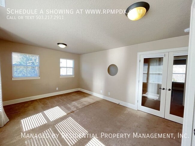 Building Photo - 4602 NW 126th Pl