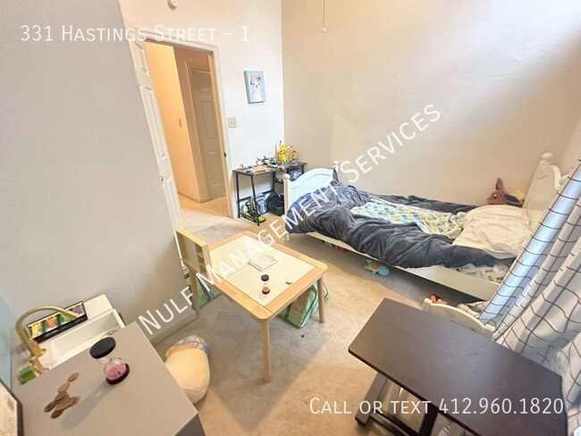 Building Photo - 331 Hastings St