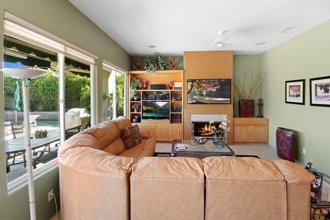 Building Photo - 45456 Box Mountain Road Unit