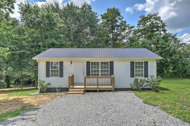 Primary Photo - Renovated Countryside Cottage for Rent | Move-In Ready | Jonesborough TN