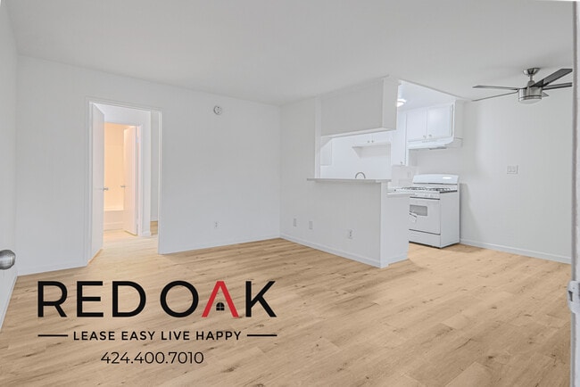 Building Photo - MOVE-IN SPECIAL! Lovely One Bedroom with C...