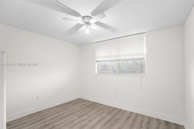 Building Photo - 9091 Lime Bay Blvd