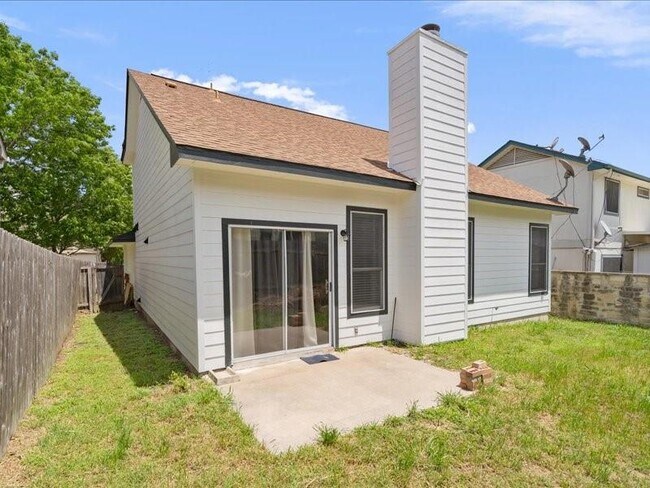 Building Photo - 5303 Edenbourgh Ln
