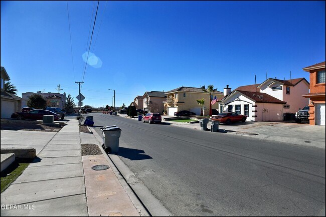 Building Photo - 3020 Tierra Mina Dr