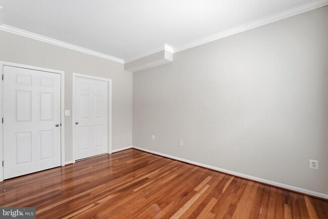 Building Photo - 4850 Eisenhower Ave