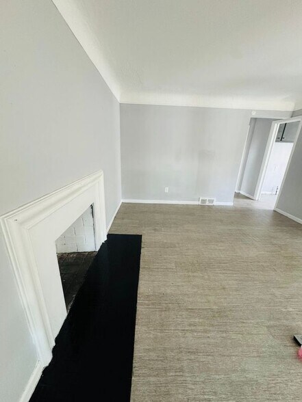 Building Photo - 15318 Whitcomb