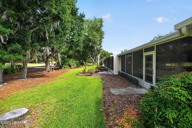 Building Photo - 42 Golf Villa Dr