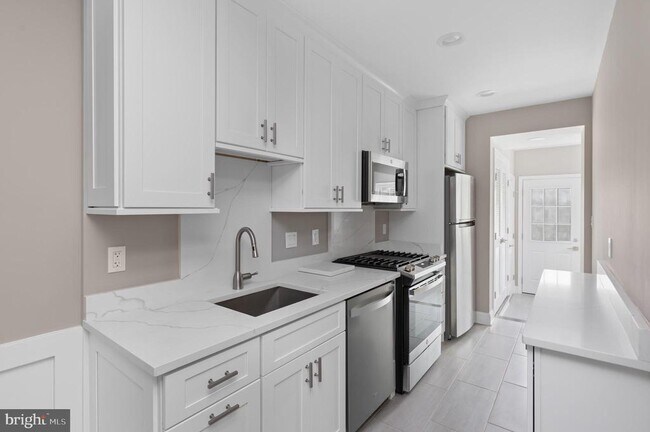 Building Photo - 2215 40th St NW