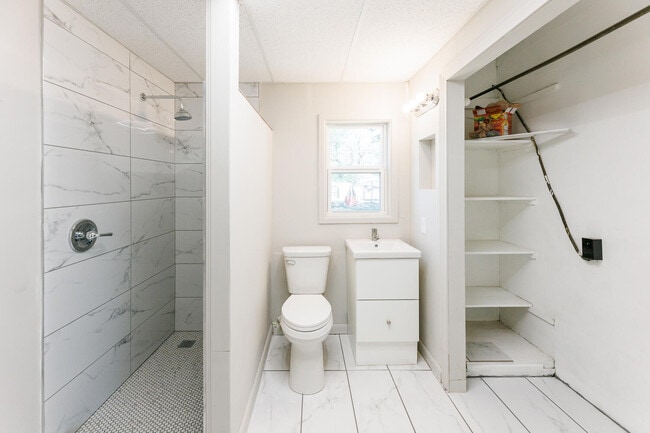 Building Photo - 3406 27th St