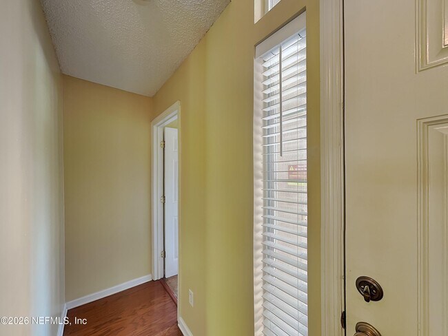 Building Photo - 801 MacKenzie Cir