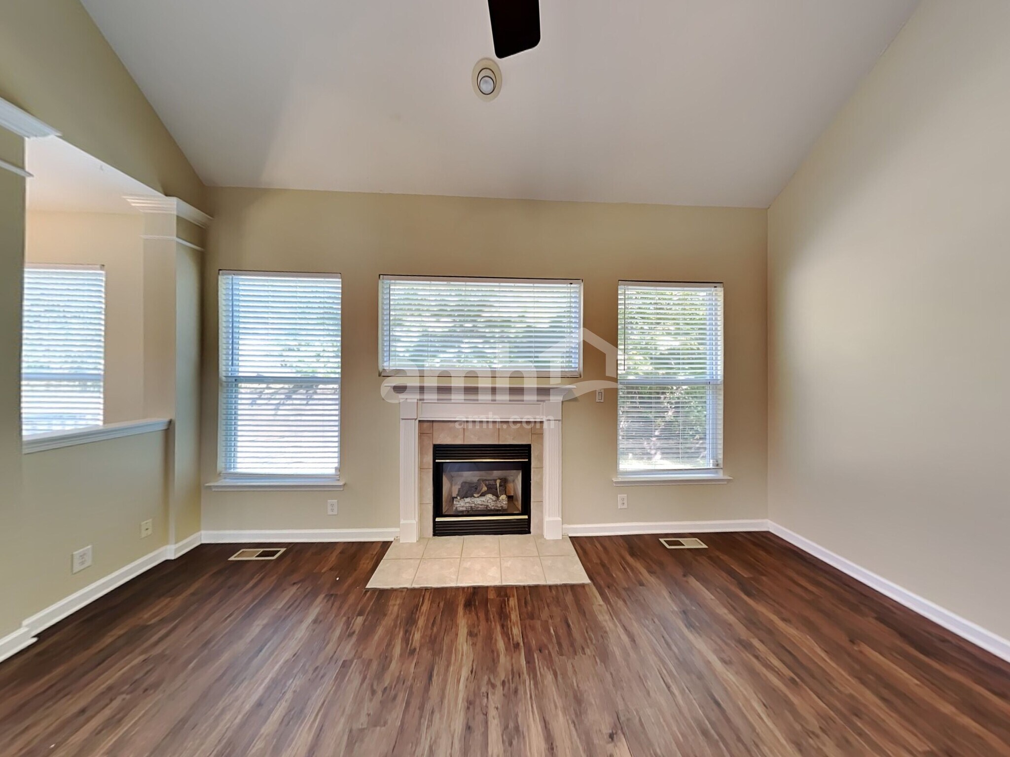 Building Photo - 1213 Travelers Pl