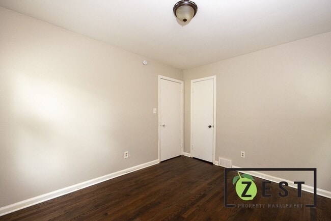 Building Photo - Charming 3-Bedroom Home Coming Soon on Det...