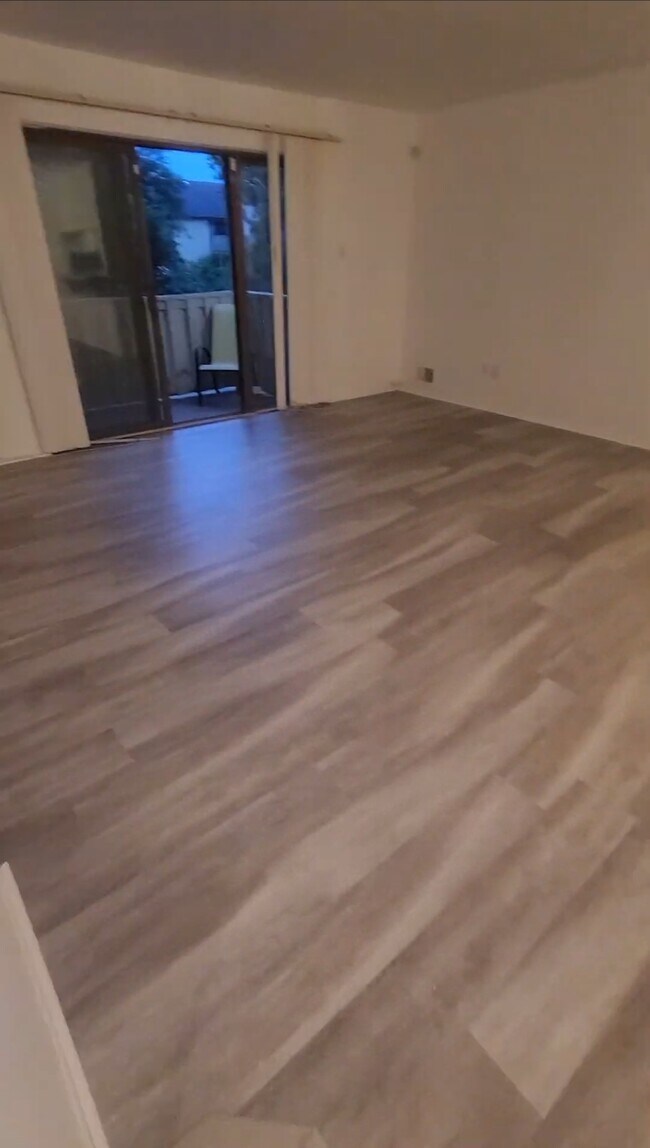 Building Photo - 1303 Morris Ct