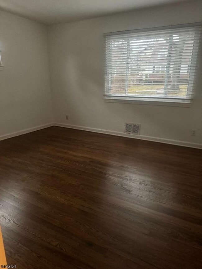 Building Photo - 631 Grant Terrace