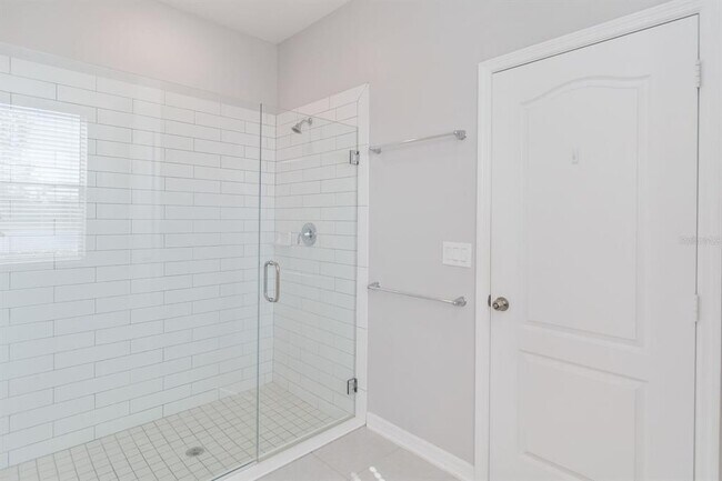 Building Photo - 1341 Clear Brook Pl