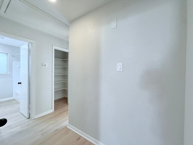 Building Photo - 11310 Sagewind Dr