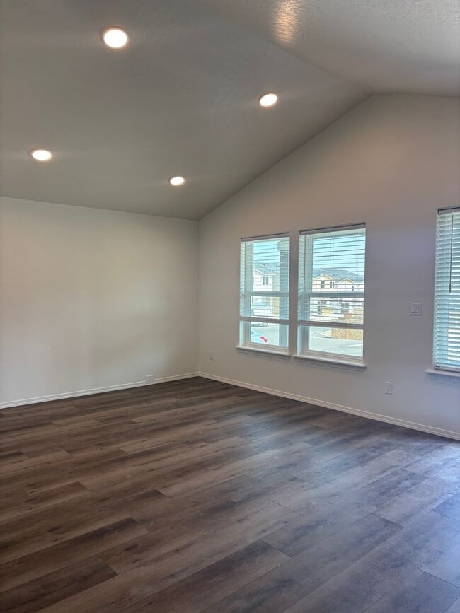 Building Photo - New Single Level Home in SunRidge Community