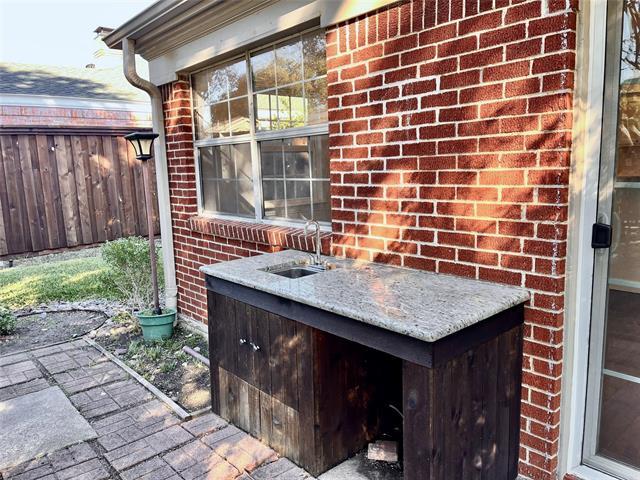 Building Photo - 15621 Terrace Lawn Cir