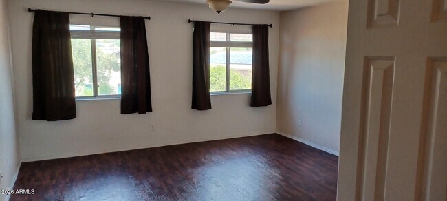 Building Photo - 3930 W Hackamore Dr