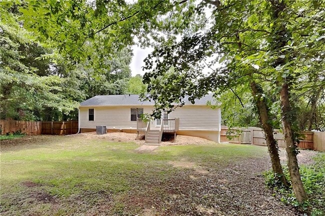 Building Photo - 1707 Hickory Grove Trail NW