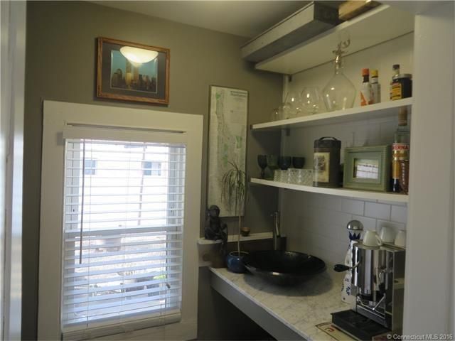 Building Photo - 12 Brown St