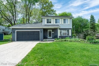 Building Photo - 668 Sherry Dr