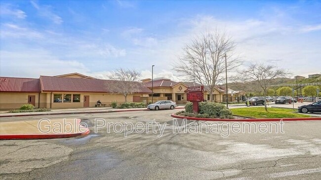 Building Photo - 24313 La Montura Dr