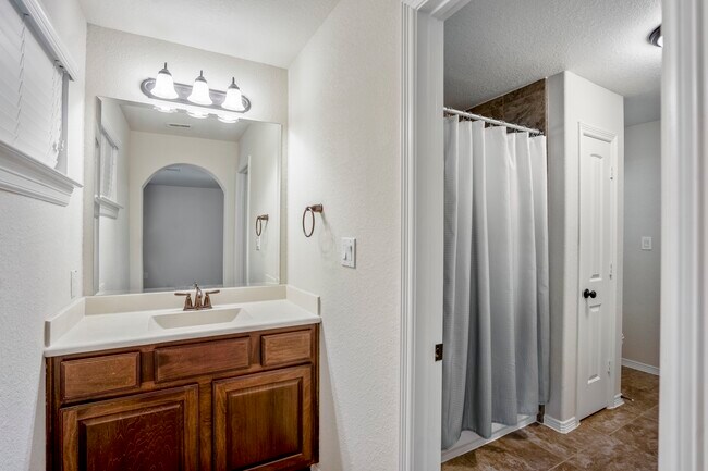 Building Photo - 11306 Longmire Creek Ct