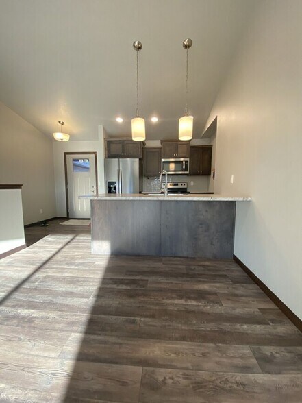 Building Photo - 1114 N Brennan Ct