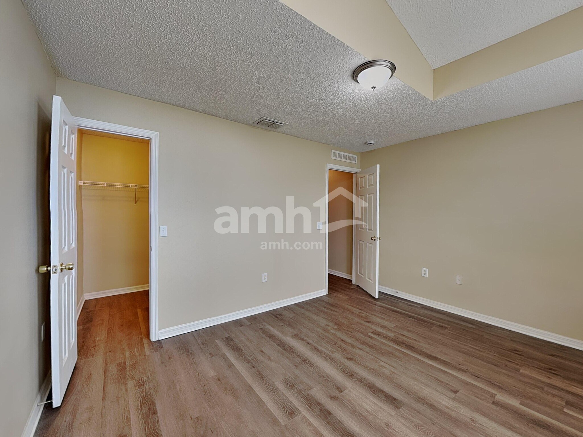 Building Photo - 9469 Arbor Oak Ln