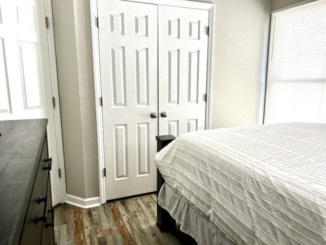 Building Photo - 714 Integrity Oaks Dr