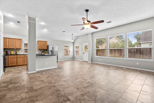 Building Photo - 12719 Hart Hollow Ln