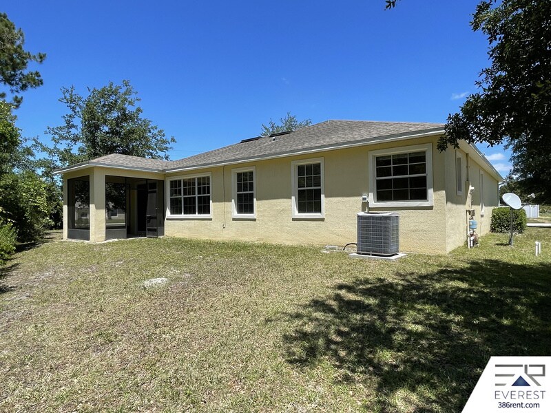 Building Photo - 2 Roxboro Dr