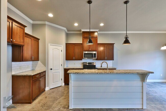 Building Photo - 3812 Carrera Ln