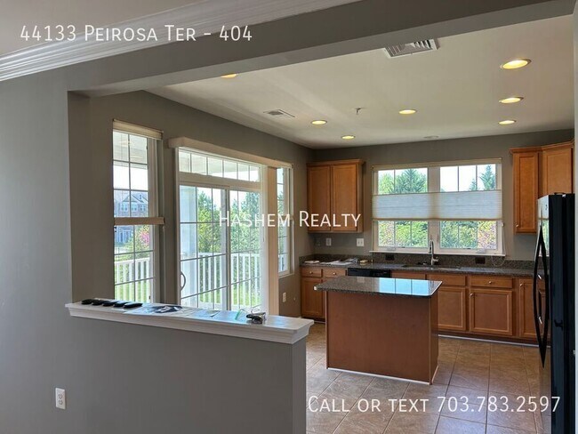 Building Photo - 44133 Peirosa Terrace