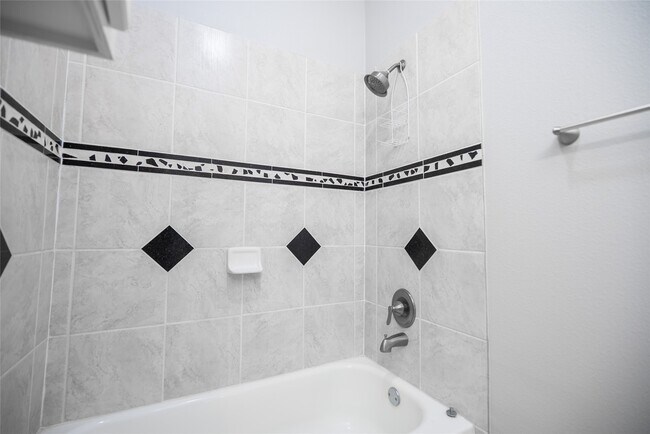 Building Photo - 13165 Snow Ln