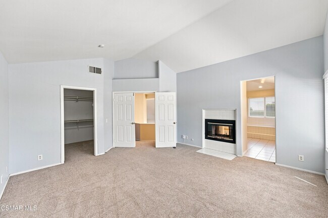 Building Photo - 556 Myrtle Ct