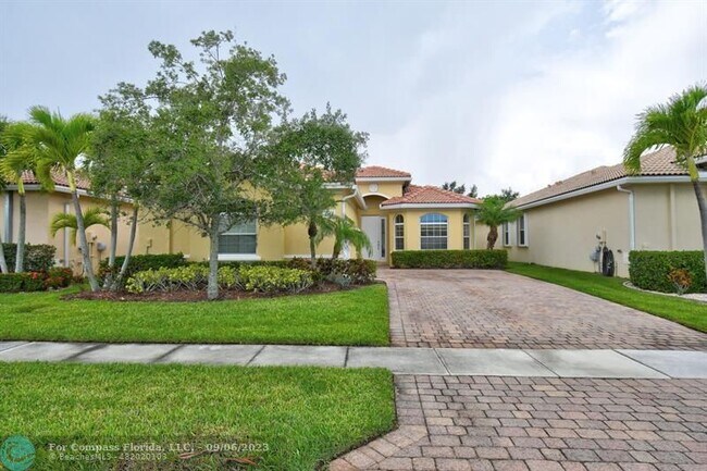 Building Photo - 4198 NW Burr Oak Ct