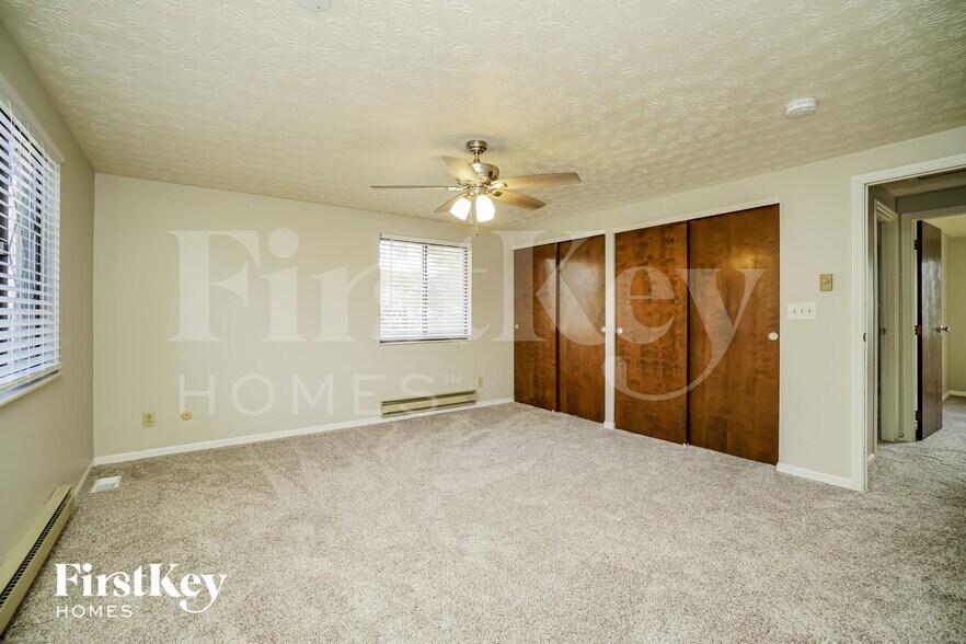 Building Photo - 6320 Middleboro Ct