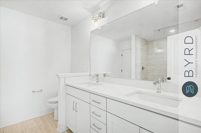 Building Photo - 15326 Oasis Sun Wy
