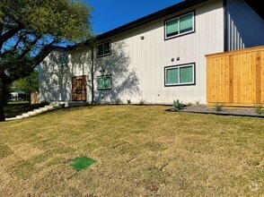 Building Photo - Hoskins 90 at Bishop Ridge