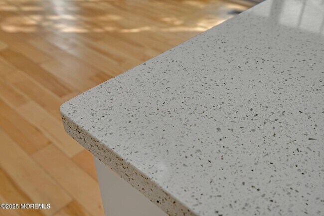 Building Photo - 58 Garden Ave